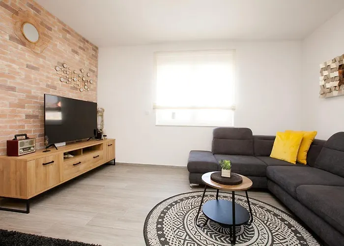 Luxury Apartment Eva